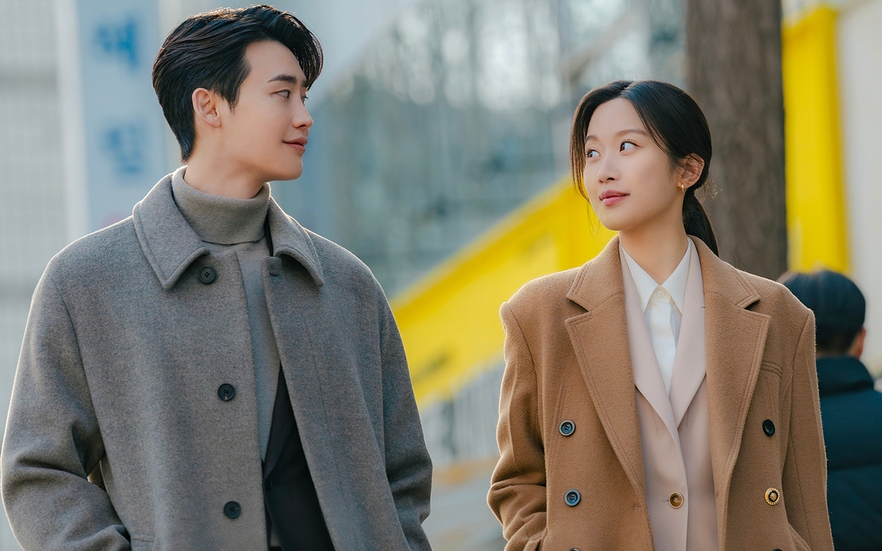 Nhiều nhân chứng cho biết đã thấy Moon Ga Young - Lee Jong Suk hẹn hò trong khoảng tháng 5-6 năm nay. (Hình ảnh này chỉ mang tính minh họa). Ảnh: Naver