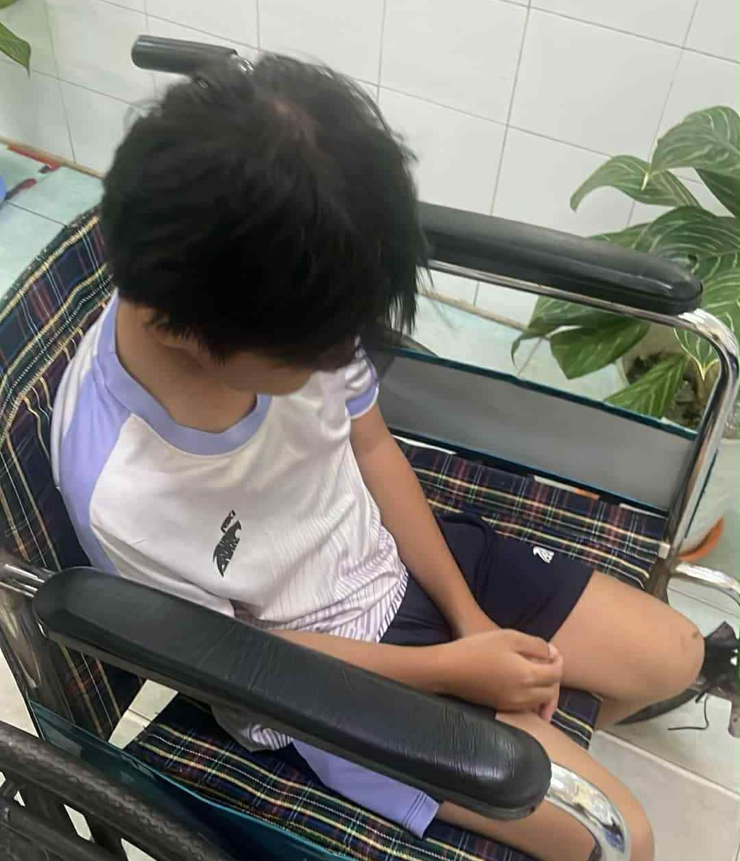 Đi khám đau bụng, cậu bé 12 tuổi phát hiện ung thư đại trực tràng giai đoạn cuối (Ảnh minh họa)