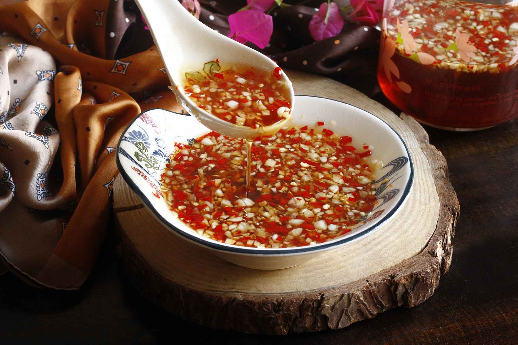 Việt Nam có thứ nước chấm được ví như “vàng lỏng” khiến cả thế giới phải đi tìm kiếm