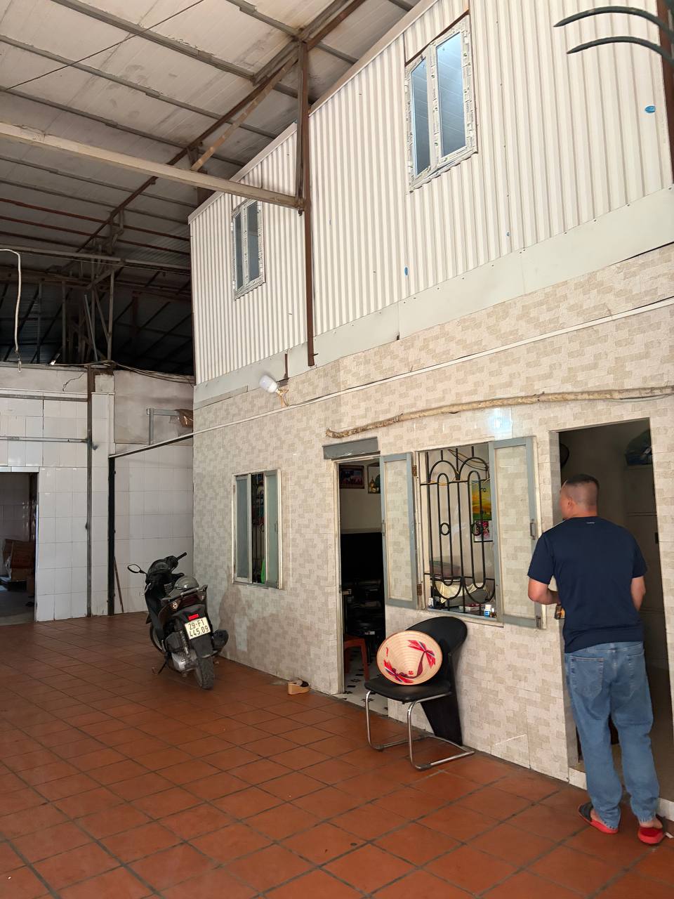 Khách ngán ngẩm vì “bánh dẻo thị phi”: Vừa công khai 225.000, xưởng quay xe tăng lên 250.000 chỉ sau 1 đêm