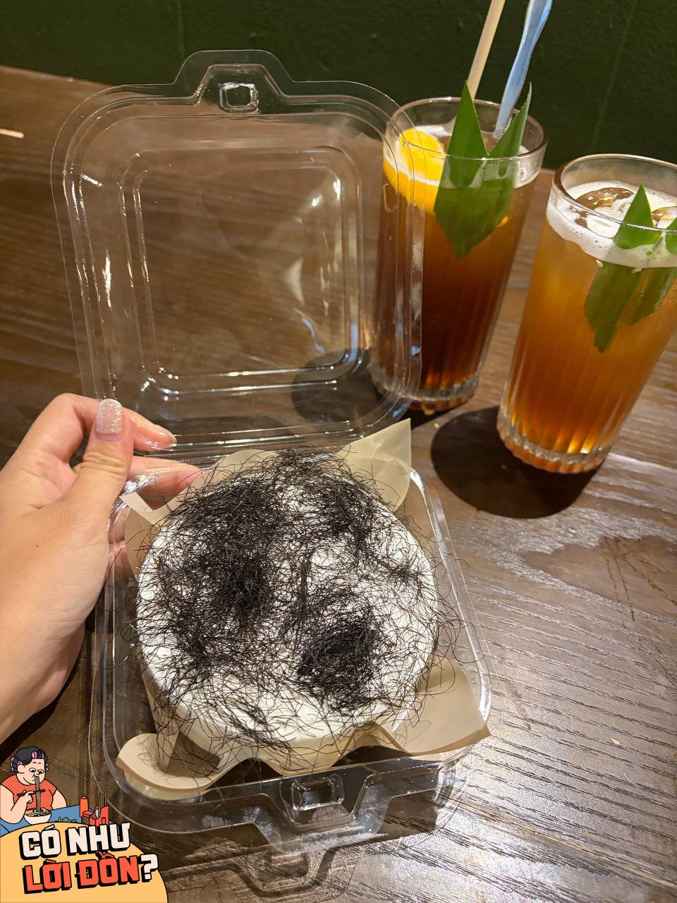 Review chiếc bánh “tóc rối” đang gây ám ảnh: Nhìn nổi da gà, ăn rồi mới hiểu sao ai cũng tẩy chay!