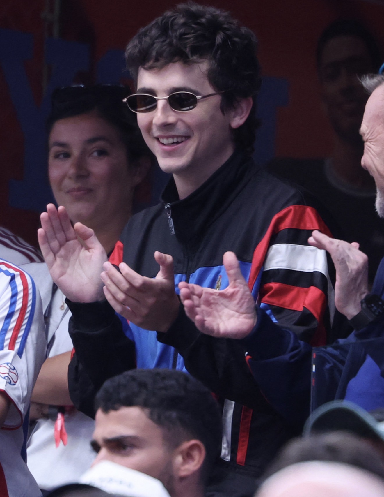 Timothée Chalamet tiếc nuối nhìn tuyển Pháp thua Tây Ban Nha, vẫn gây sốt với khoảnh khắc hội ngộ David Beckham trên khán đài World Cup