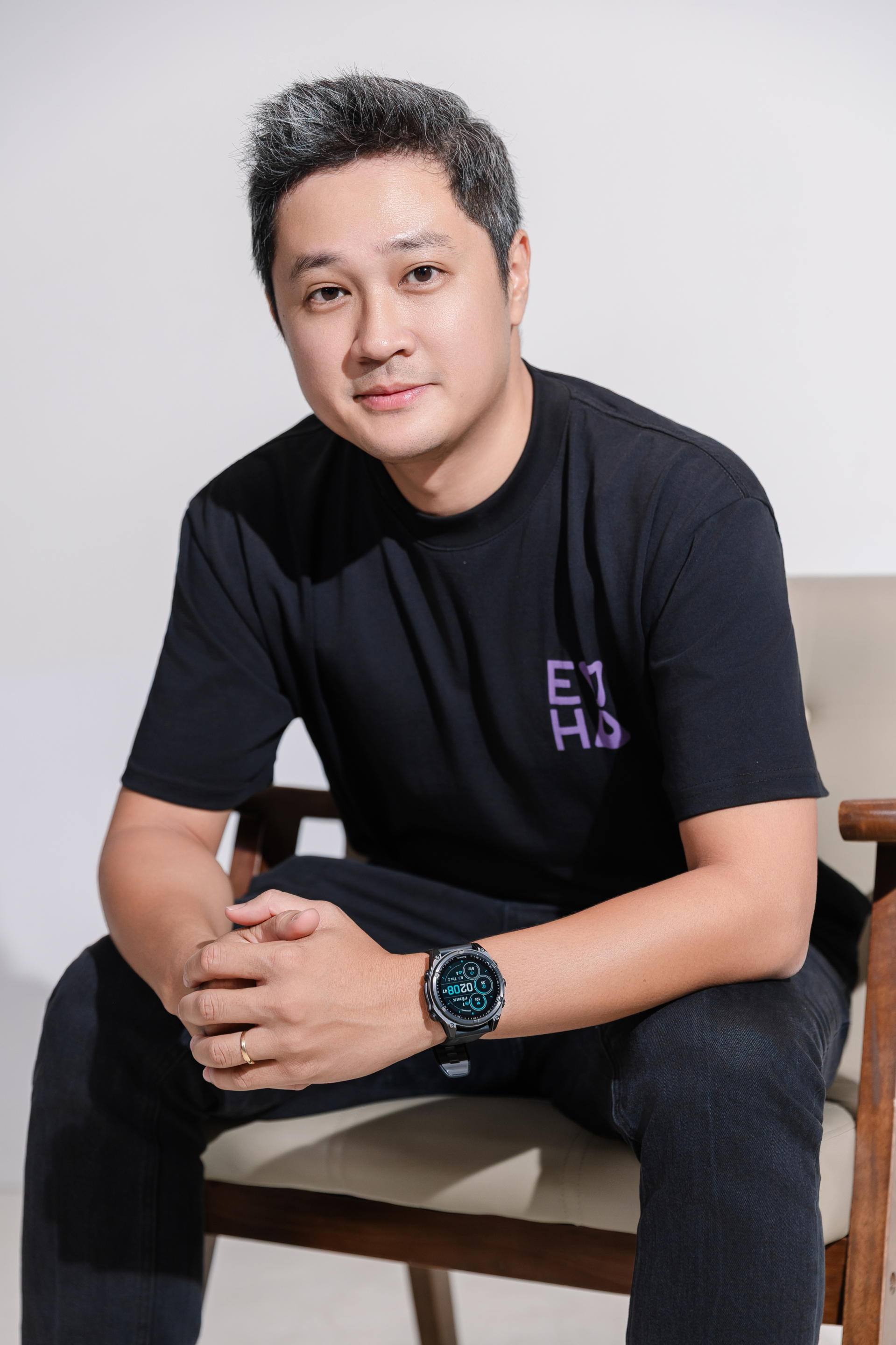 Phú Võ.