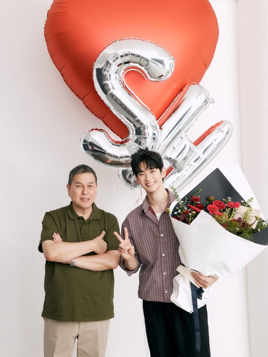 Vừa lộ diện sau scandal, Kim Soo Hyun dính thêm ồn ào mới 