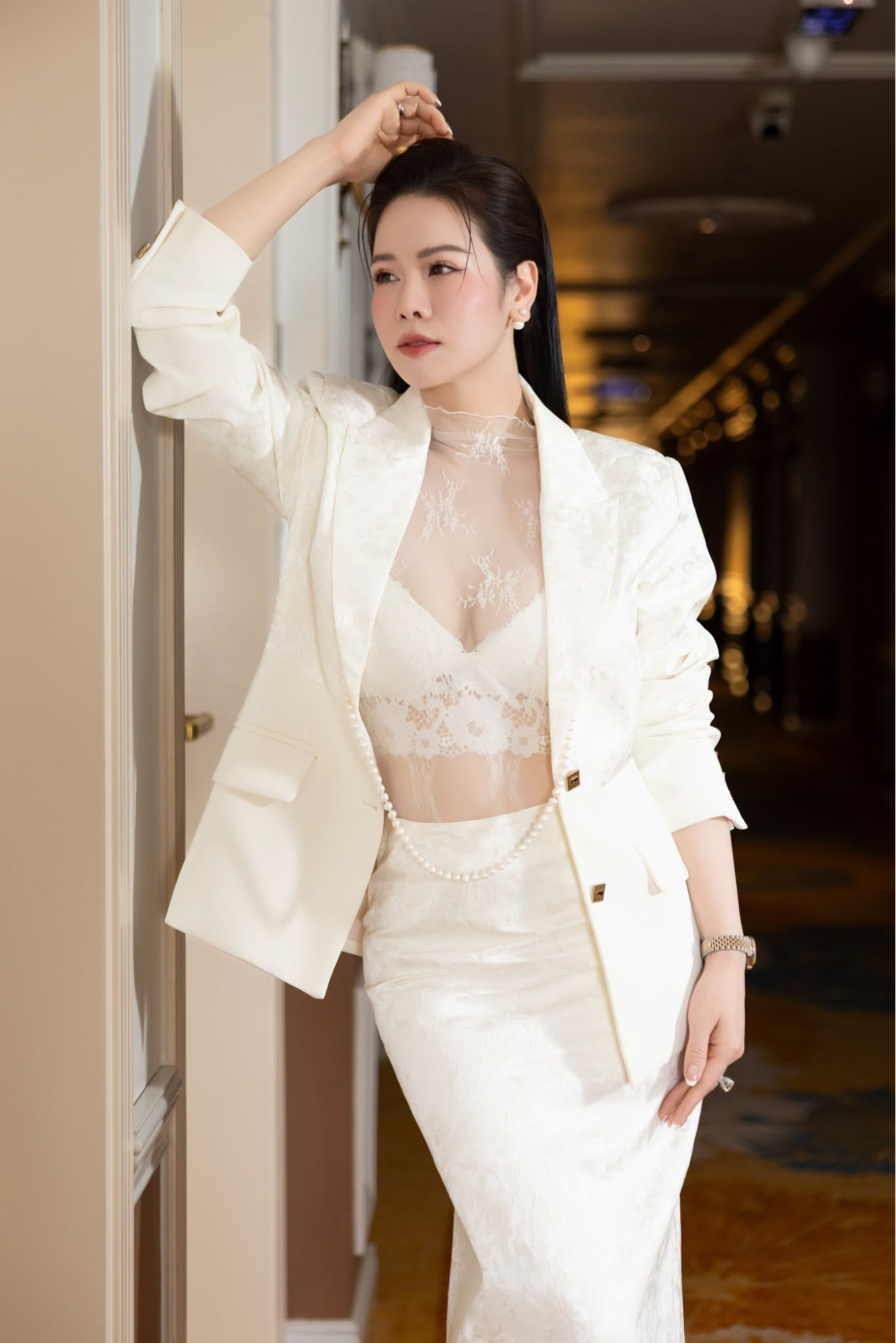 Nhật Kim Anh lại trở thành hiện tượng mạng xã hội nhờ những nội dung quảng bá hãng cà phê riêng của mình
