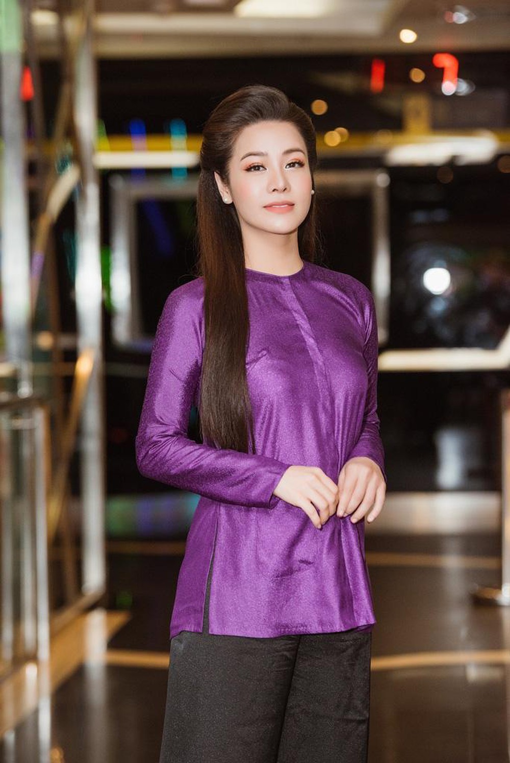 Vai Thị Bình trong Tiếng Sét Trong Mưa từng giúp Nhật Kim Anh nổi tiếng quốc dân