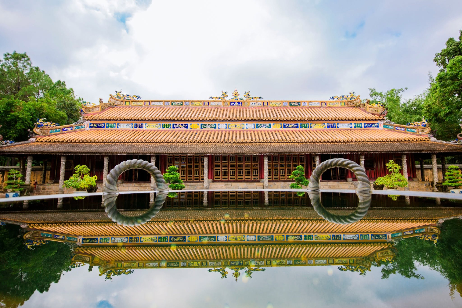Lăng vua Đồng Khánh tại Huế