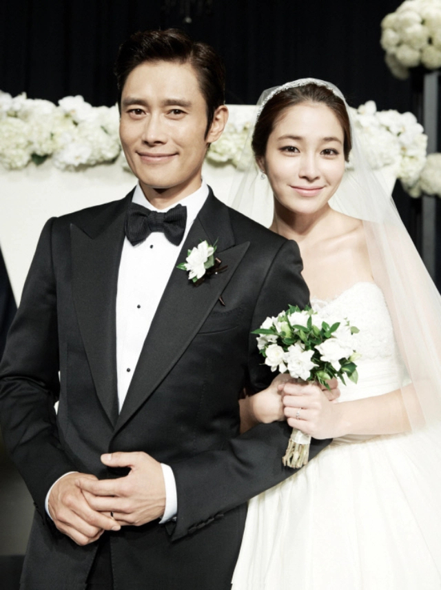 Không thể tin nổi đây lại là con trai Lee Byung Hun