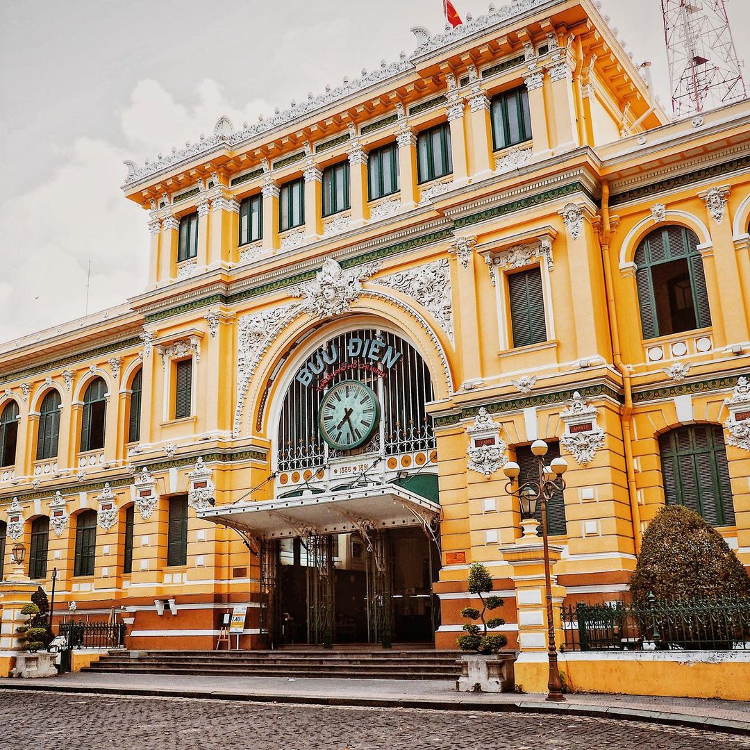 Trào lưu trốn mưa kỳ lạ đang gây sốt Sài Gòn: Không thèm đi cà phê, giới trẻ rủ nhau khám phá 5 địa điểm tuyệt đẹp này!