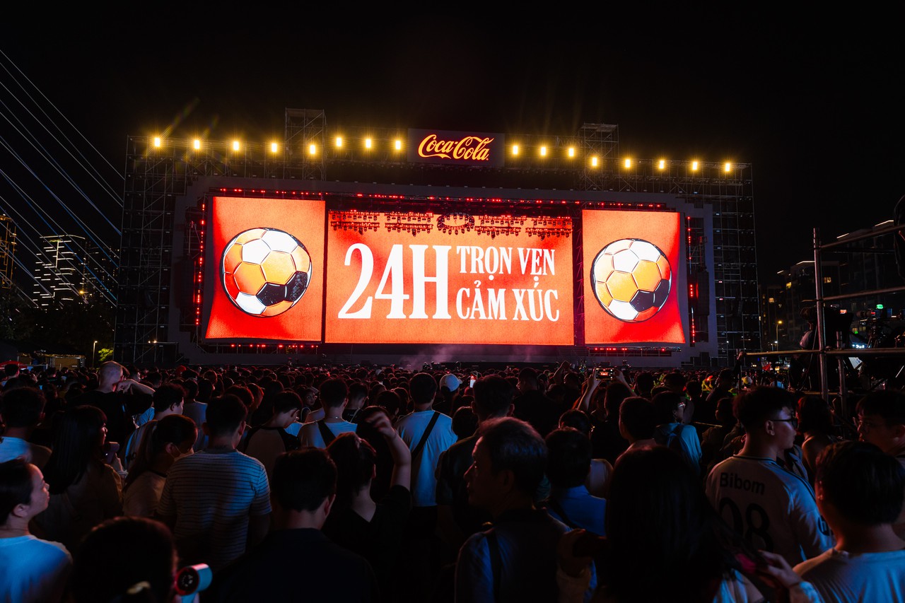 Trọn vẹn cảm xúc hướng về chung kết World Cup 2026: Dàn sao bùng nổ, hàng nghìn người đếm ngược