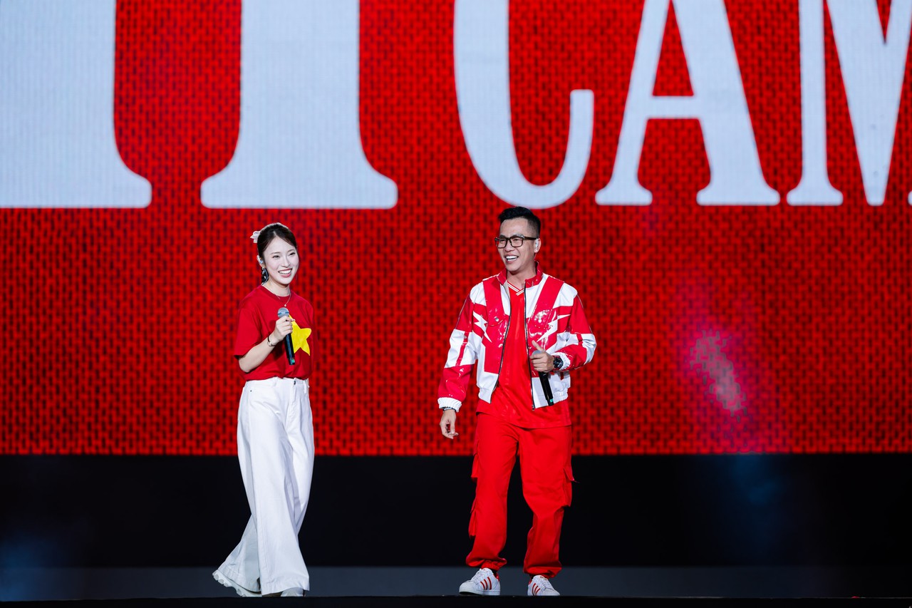Trọn vẹn cảm xúc hướng về chung kết World Cup 2026: Dàn sao bùng nổ, hàng nghìn người đếm ngược
