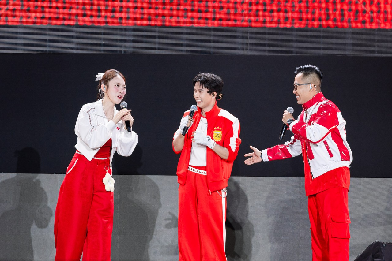 Trọn vẹn cảm xúc hướng về chung kết World Cup 2026: Dàn sao bùng nổ, hàng nghìn người đếm ngược