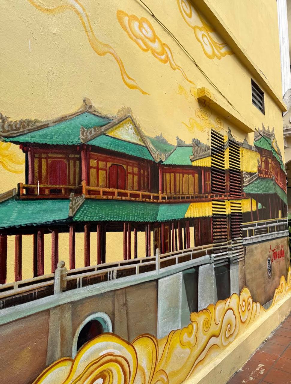 Quán bún bò “giàu” nhất Hà Nội: Giá 65.000 mà được phục vụ như vua chúa, không gian như resort 5 sao, có cả hồ bơi riêng