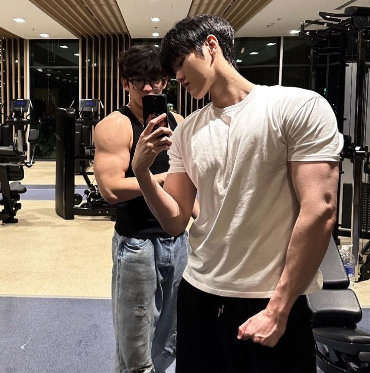 Nam giới ngày nay tập luyện thể dục thể thao một cách chủ động, theo sở thích thay vì chạy theo xu hướng nhất thời (Ảnh minh họa: Pinterest)