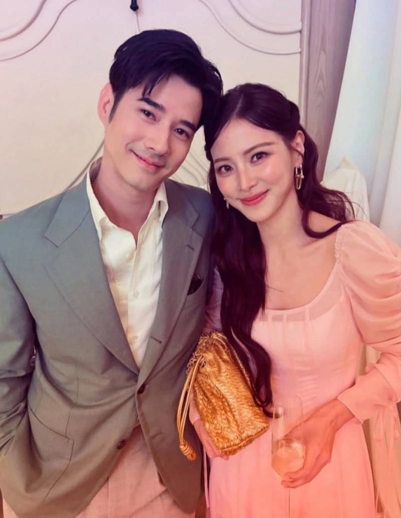 Màn hội ngộ của Baifern - Mario Maurer trong hôn lễ Yaya - Nadech cũng khiến báo chí tốn nhiều giấy mực. Ảnh: X