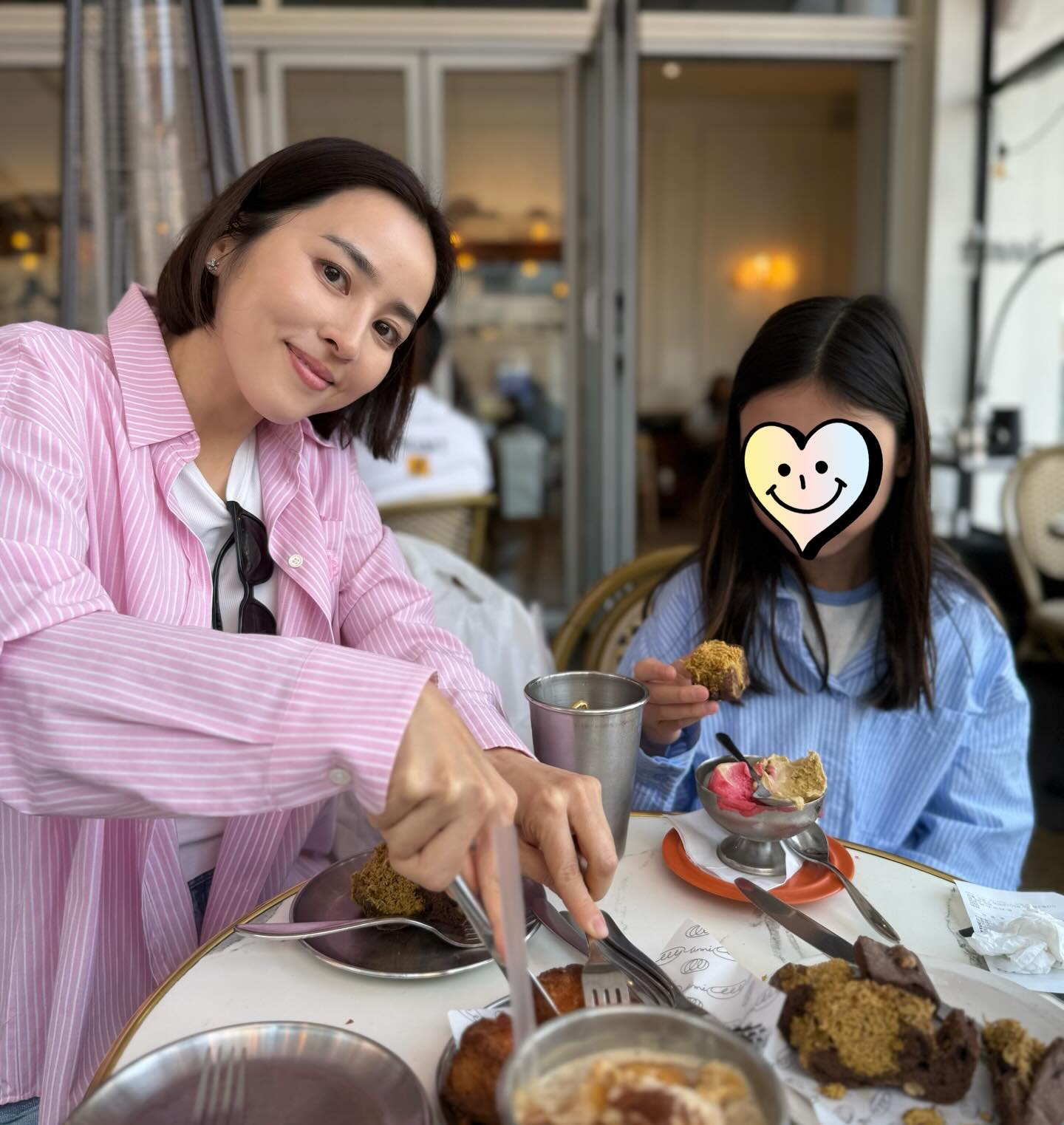 Con gái Han Hye Jin gây sốt với vóc dáng cao ráo cùng ngoại hình xinh đẹp ở tuổi 11. Ảnh: IGNV