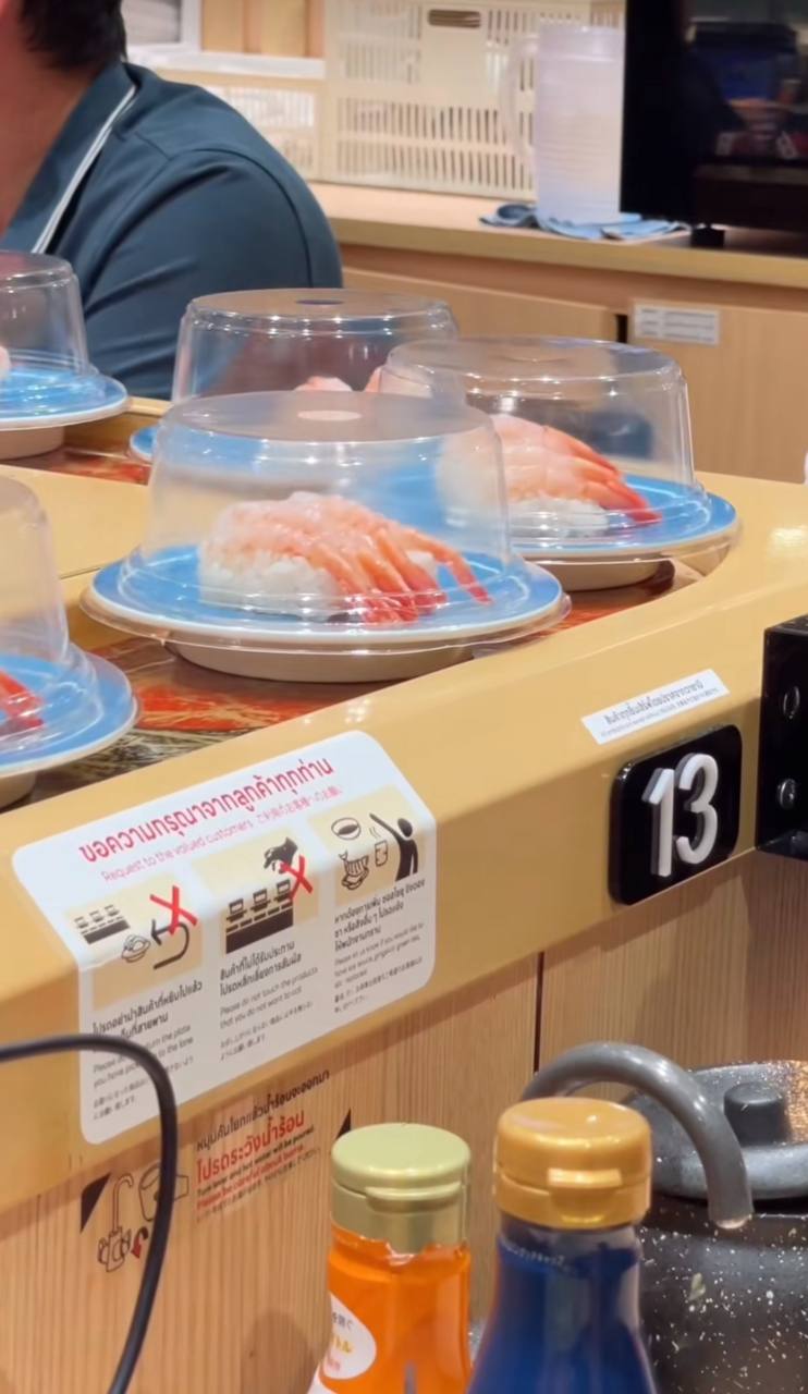 Quán sushi gây sốt với món ăn