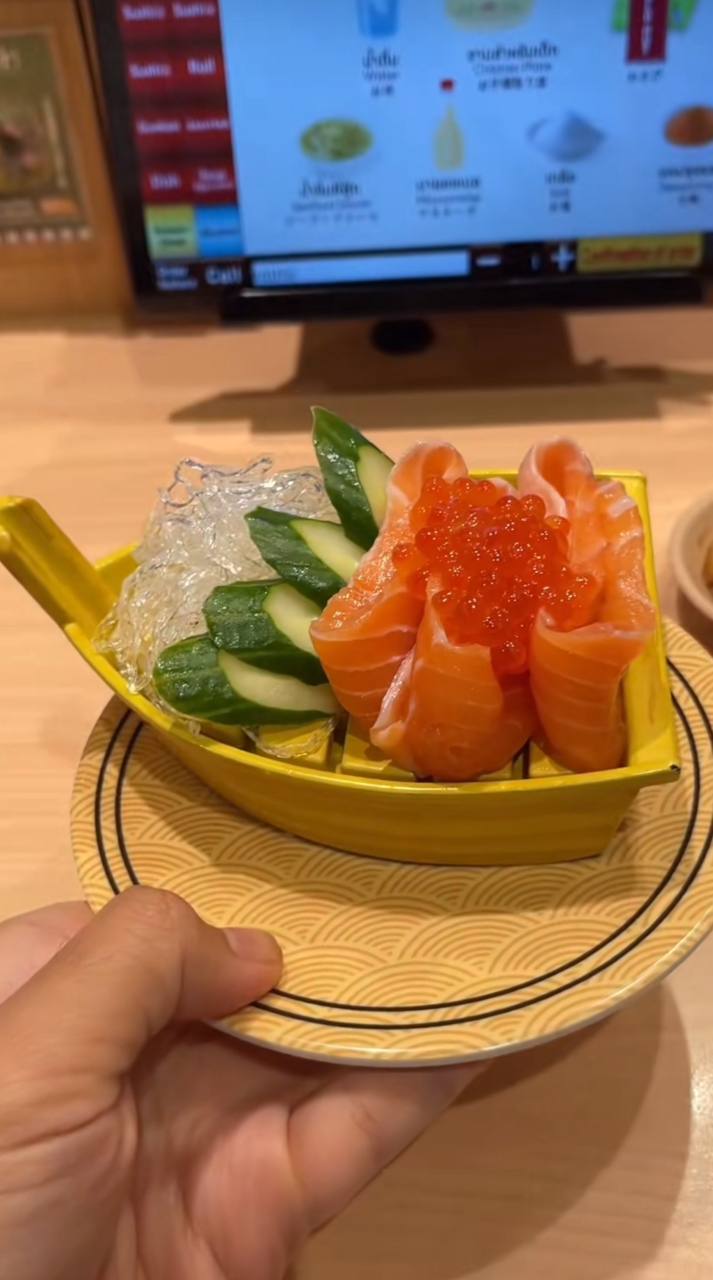 Quán sushi gây sốt với món ăn