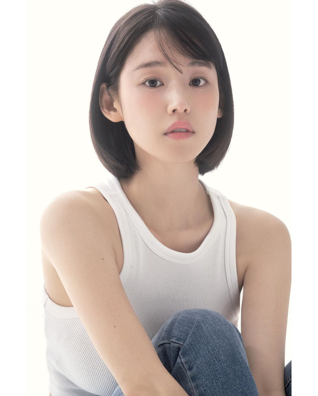 Park Hwan Hee trở nên nổi tiếng nhờ vai diễn đáng chú ý trong Hậu Duệ Mặt Trời. Ảnh: Naver