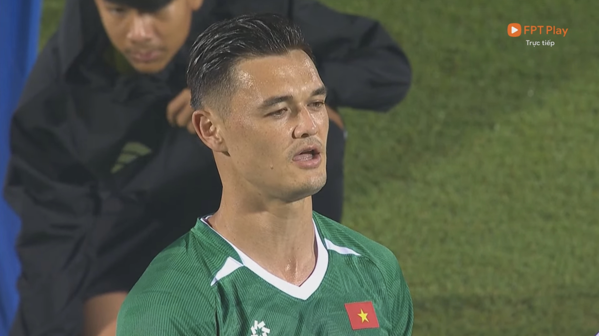 Lê Giang Patrik ngày đầu “đi làm nhà nước” quá peak