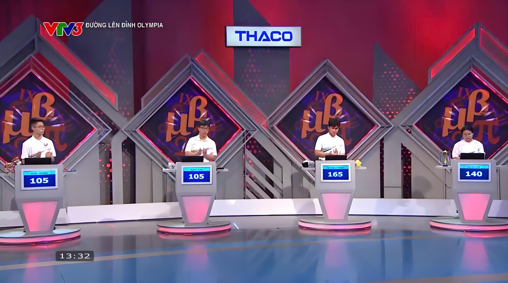Bốn nhà leo núi trong cuộc thi Quý 3 Đường Lên Đỉnh Olympia năm thứ 26 (Ảnh chụp màn hình)