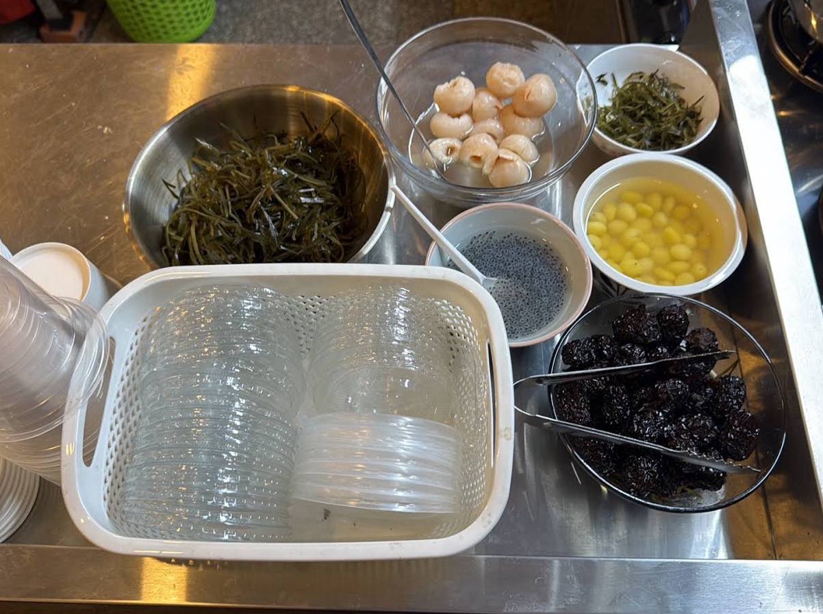Trấn Thành vội công khai địa điểm “ăn nó phê”, bất chấp sợ mập gọi liền 4 món