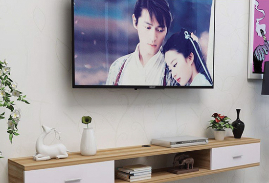 Vì sao ngày càng nhiều gia đình không còn gắn TV lên tường phòng khách? 2 cách bố trí đang dần trở thành xu hướng mới