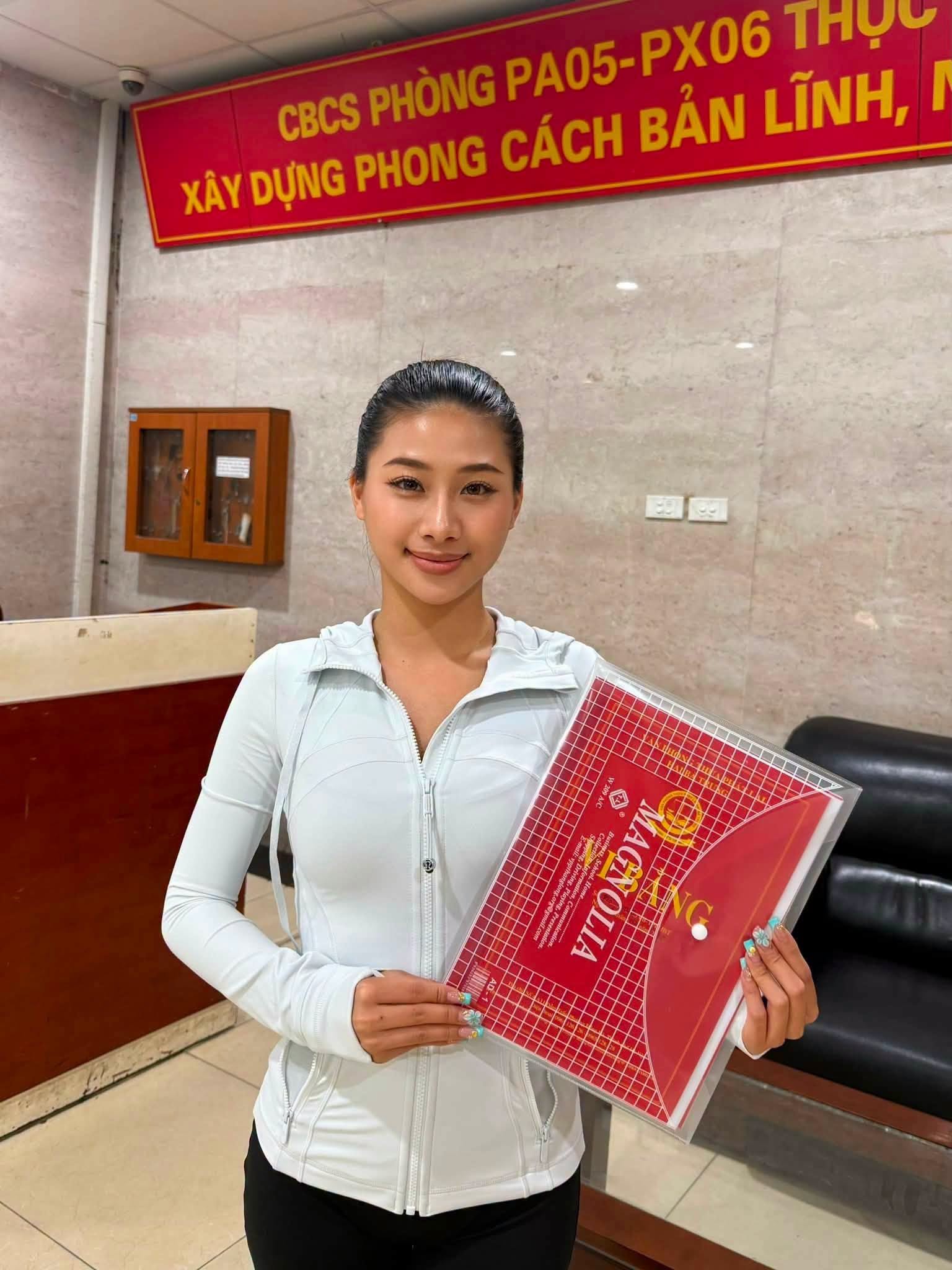 Gần đây, Louis Phạm vướng ồn ào đời tư, cô đăng ảnh tại cơ quan chức năng để làm rõ sự việc