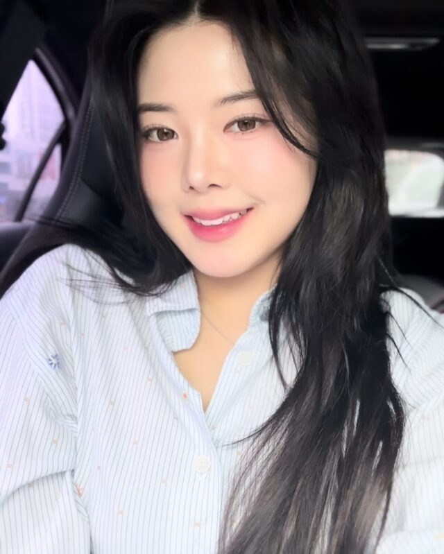 Tin mật: “Thánh ế showbiz” đang bí mật hẹn hò nữ vận động viên kém 18 tuổi đẹp như Hoa hậu 