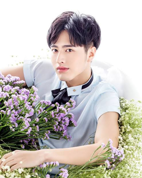 Những câu chuyện dở khóc dở cười về tình trạng kinh tế của La Chính đã nhanh chóng viral khắp mạng xã hội Trung Quốc. Ảnh: X