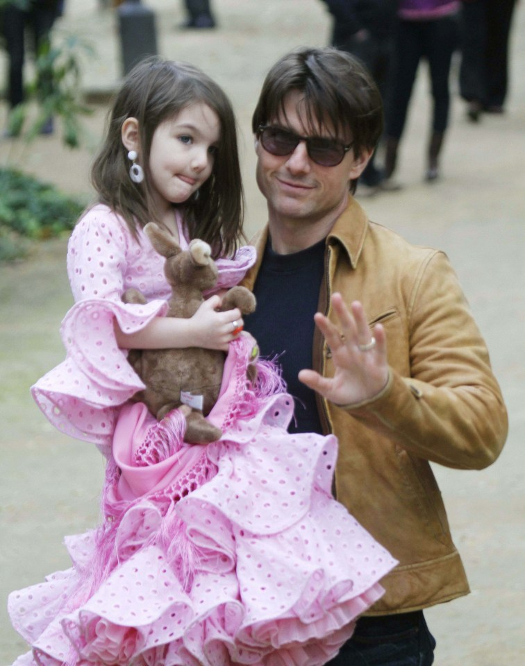 Tom Cruise đã gần như không còn hiện diện trong cuộc sống của Suri. Ảnh: Eonline