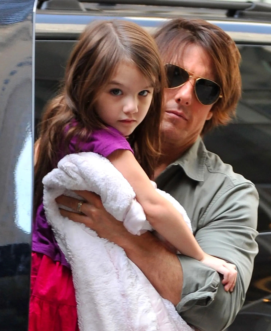 Katie Holmes vừa có động thái đầu tiên sau khi Suri cắt đứt với bố ruột Tom Cruise. Ảnh: Pagesix