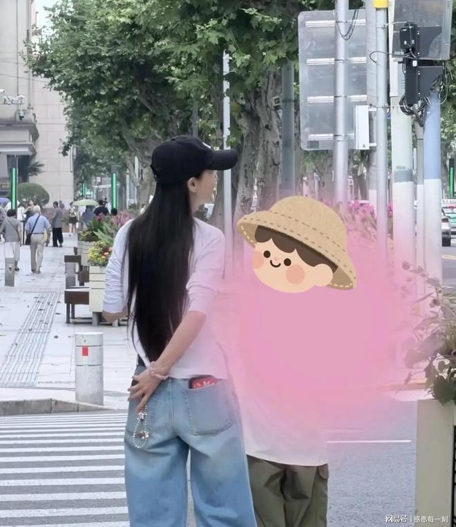Con trai 9 tuổi của Angelababy - Huỳnh Hiểu Minh đã như thế này rồi ư!