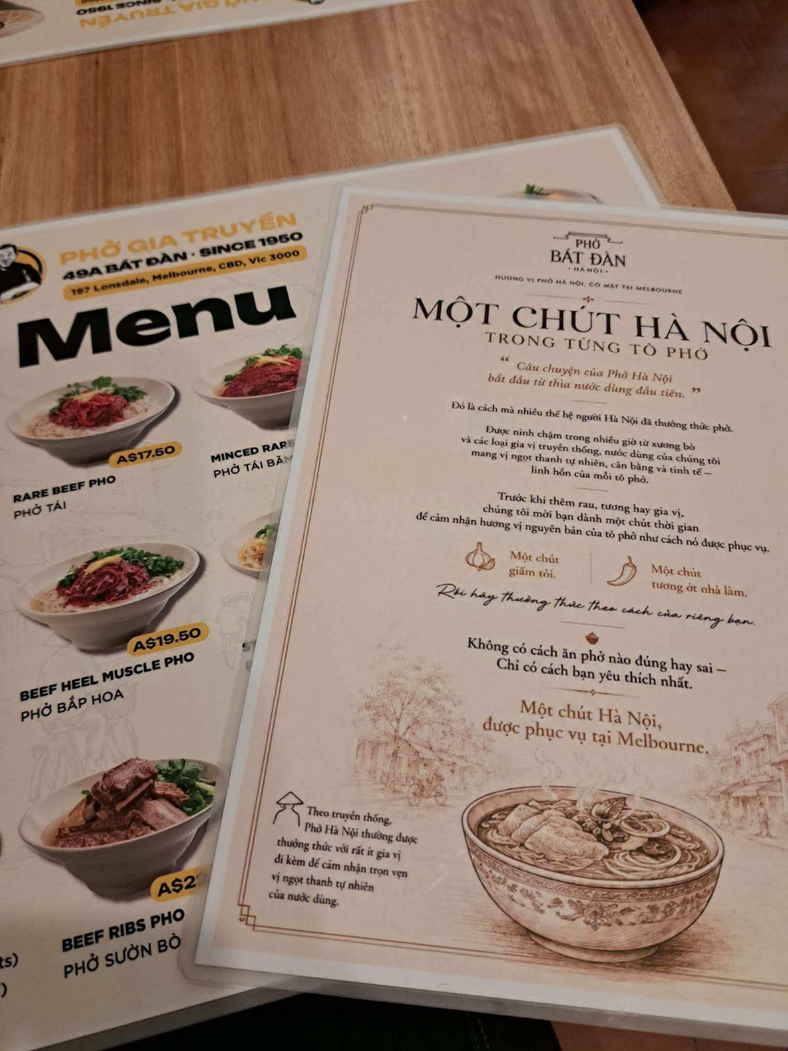 Menu của phở Bát Đàn tại Úc. Ảnh: Mỹ Khanh Nguyễn