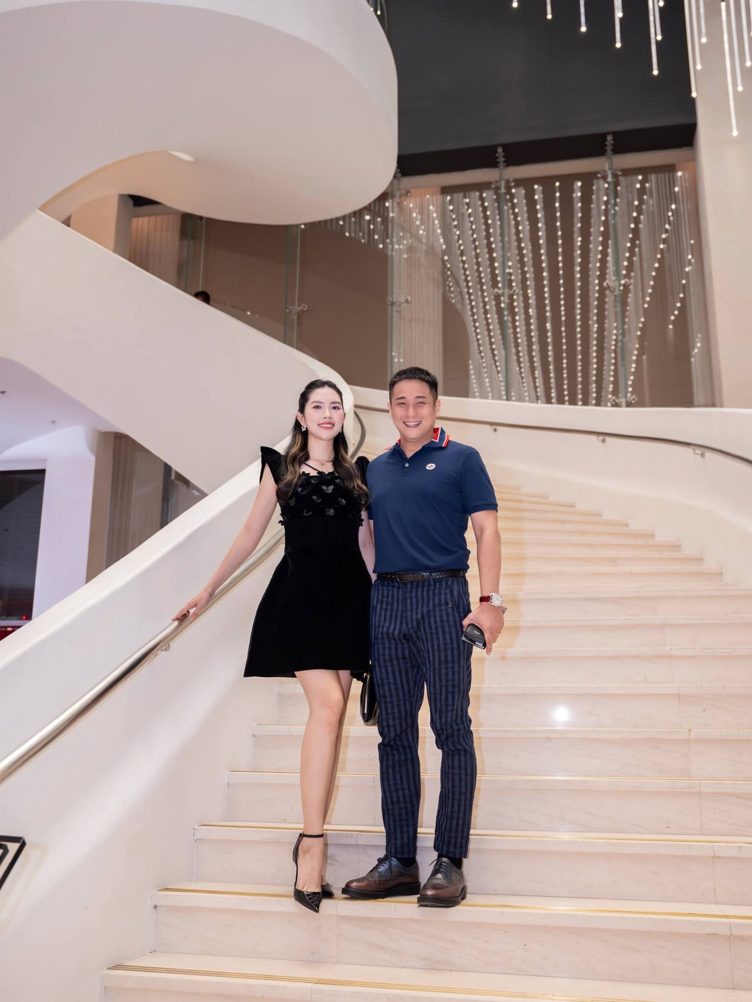 Cả hai đồng hành trong công việc lẫn cuộc sống.