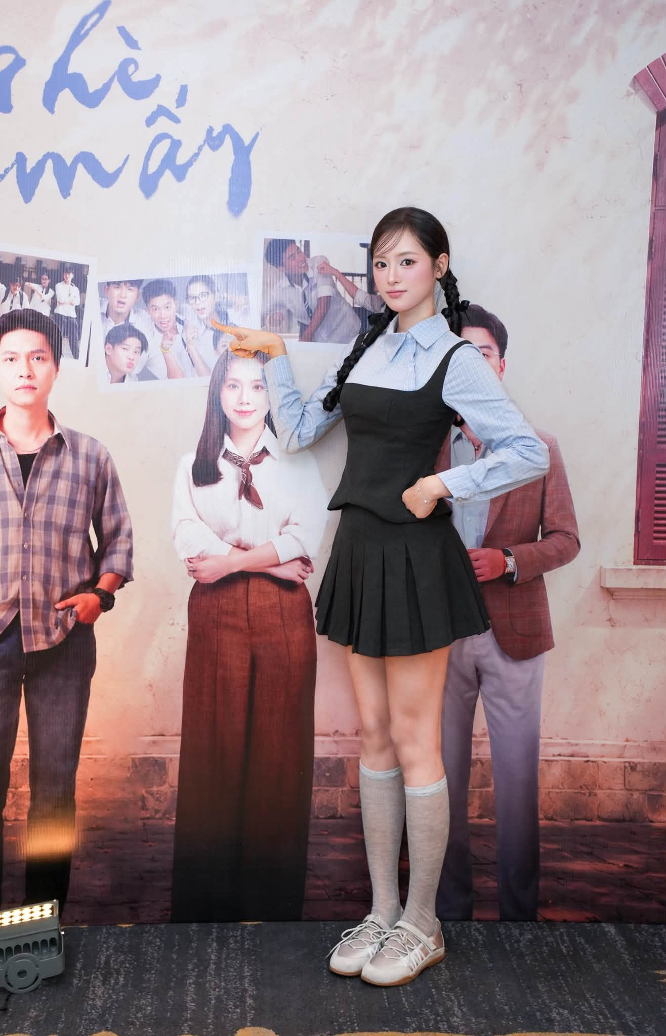 Nguyễn Thị Trinh tại buổi ra mắt phim