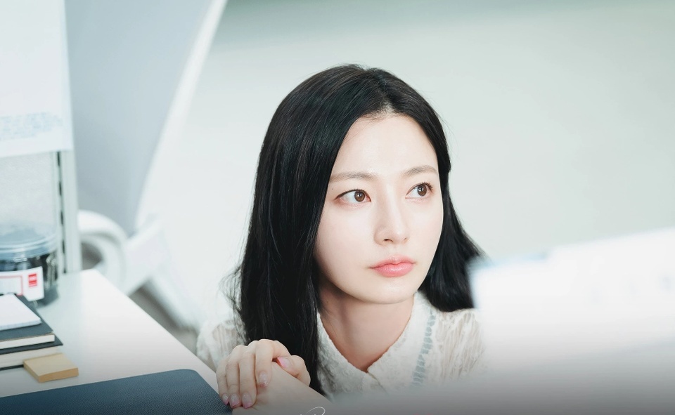 Nữ diễn viên gây sốt với vai