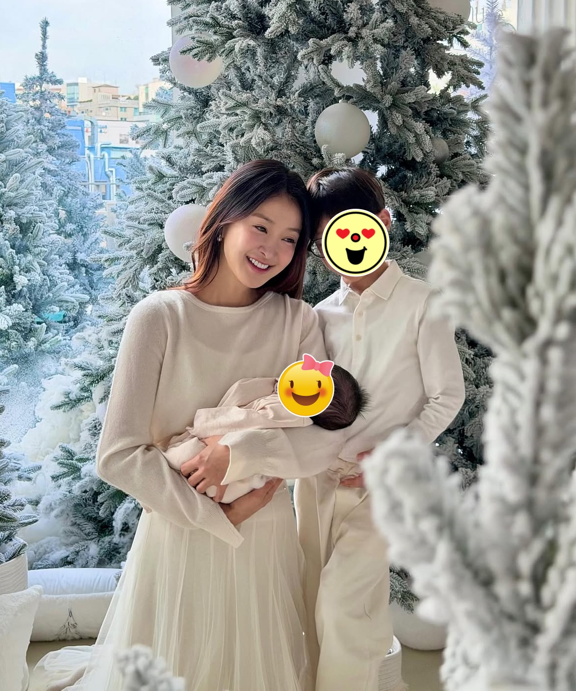 Lee Si Young tự làm thụ tinh nhân tạo để sinh con thứ 2 cho chồng cũ. Ảnh: Instagram.
