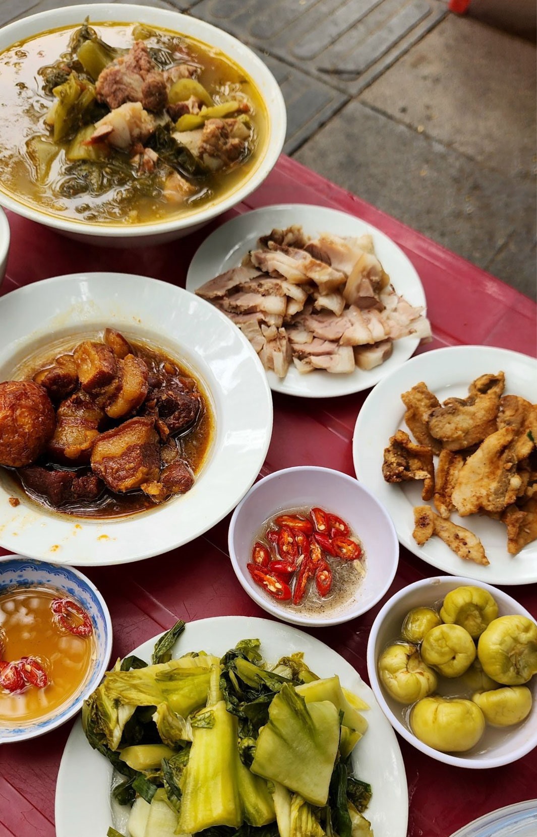 Vì sao gọi là “cơm bụi”?