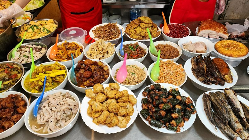 Vì sao gọi là “cơm bụi”?