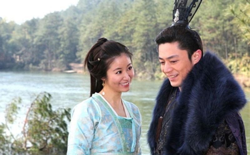Họ là bạn thân trước khi tiến triển thành tình yêu. Ảnh: Weibo