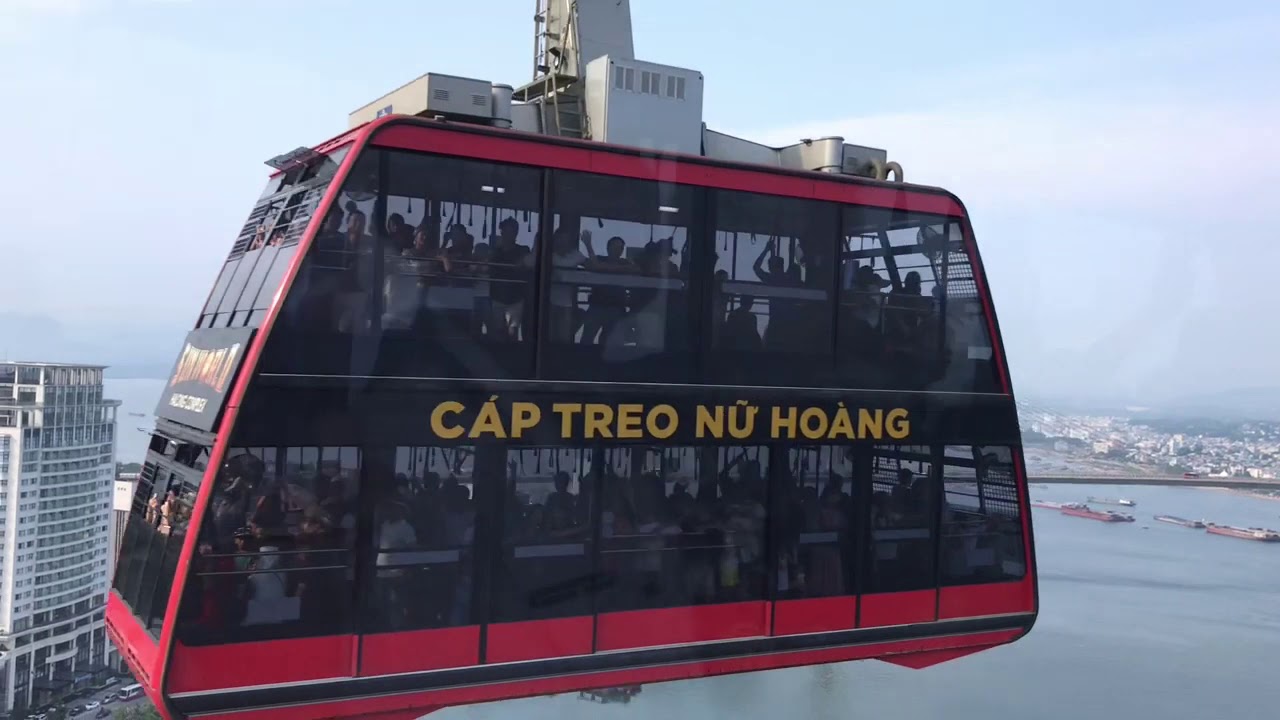 Việt Nam có cáp treo giữ cùng lúc 2 kỷ lục Guinness thế giới: Cabin chở 230 người lớn nhất hành tinh, trụ cáp cao gần 189m