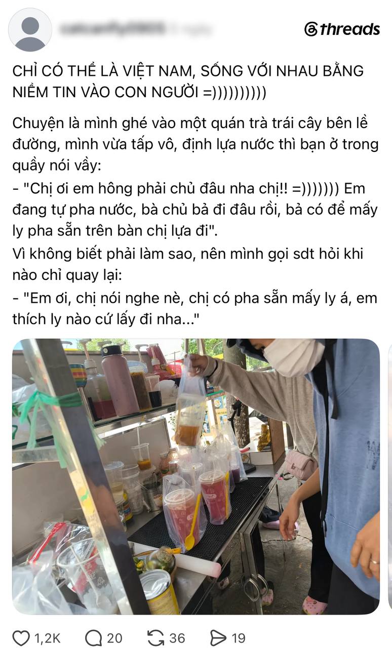 Chỉ có ở Việt Nam: Chủ quán đi vắng, khách đứng bán hộ,