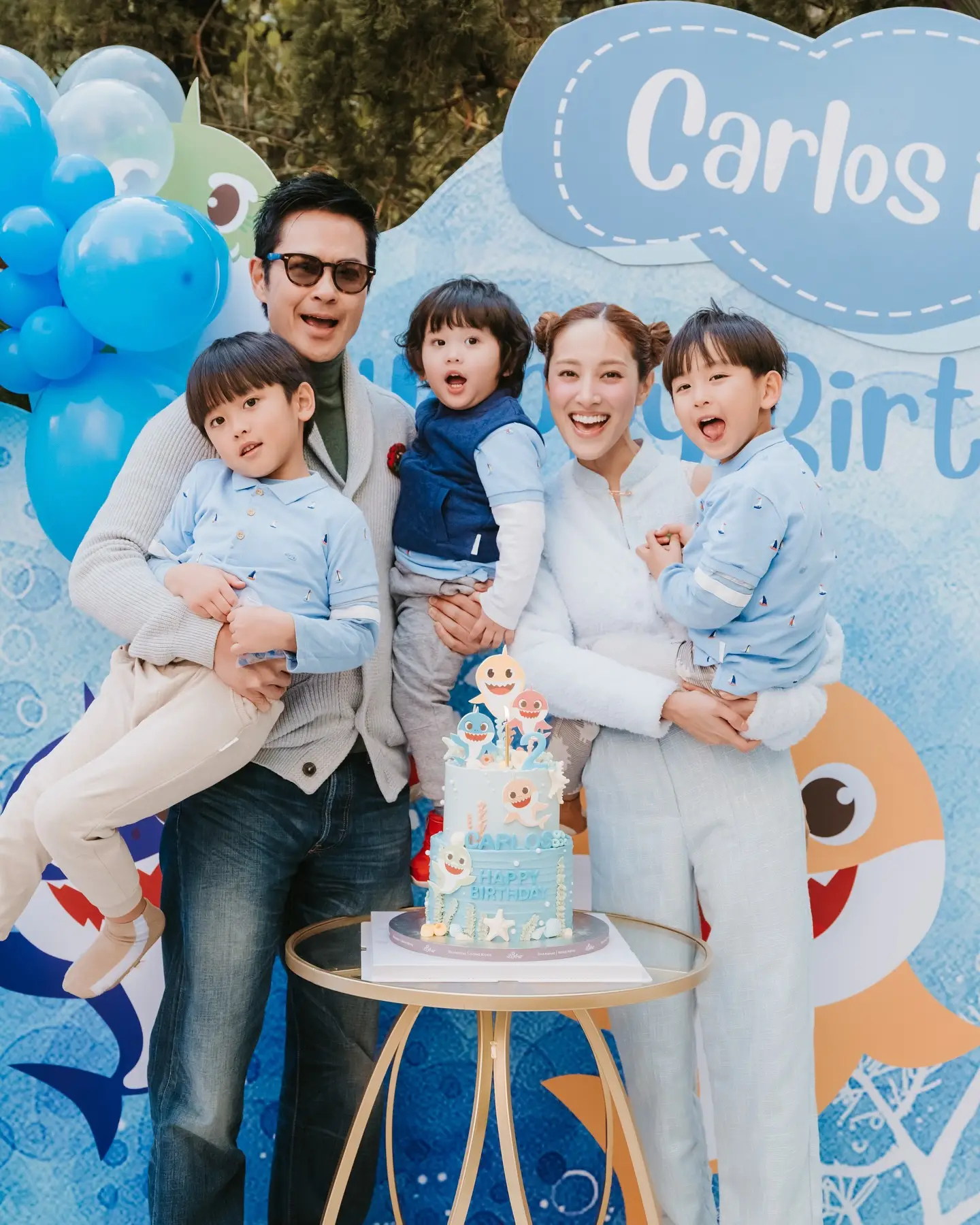 Vợ chồng Trần Khải Lâm - Trịnh Gia Dĩnh đang có cuộc hôn nhân hạnh phúc bên 3 cậu quý tử. Ảnh: Sohu