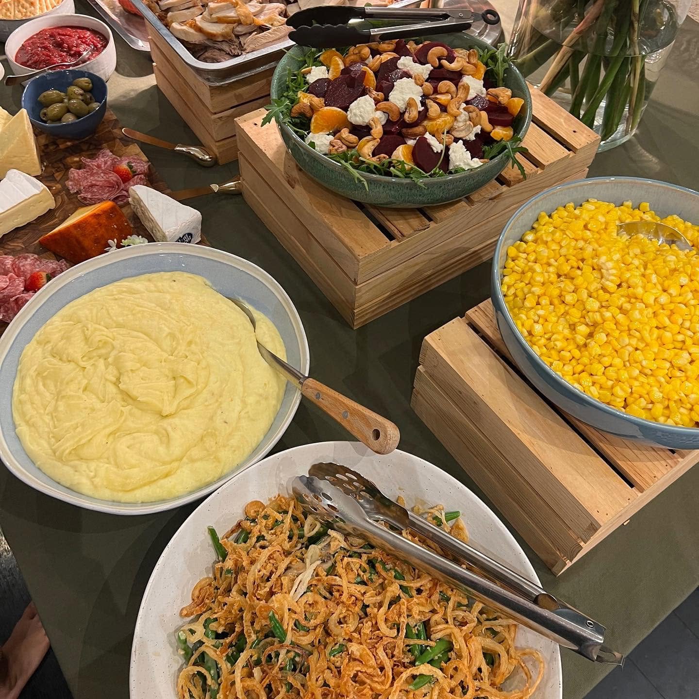 Nồi bánh canh của con dâu nhà tỷ phú gây chú ý, hé lộ tiêu chuẩn khắt khe nhà hào môn