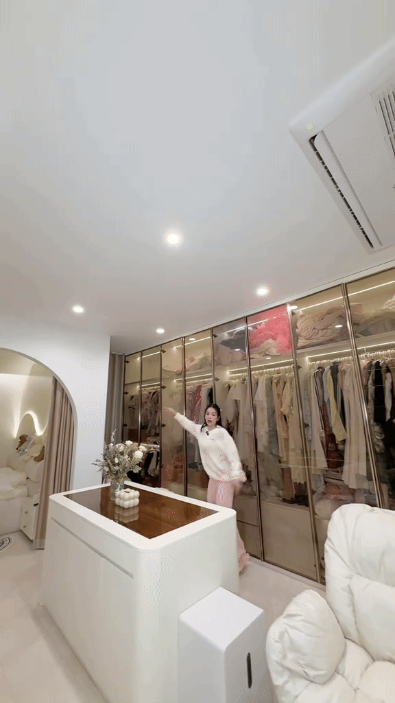 Một số khu vực bên trong nhà của Mie