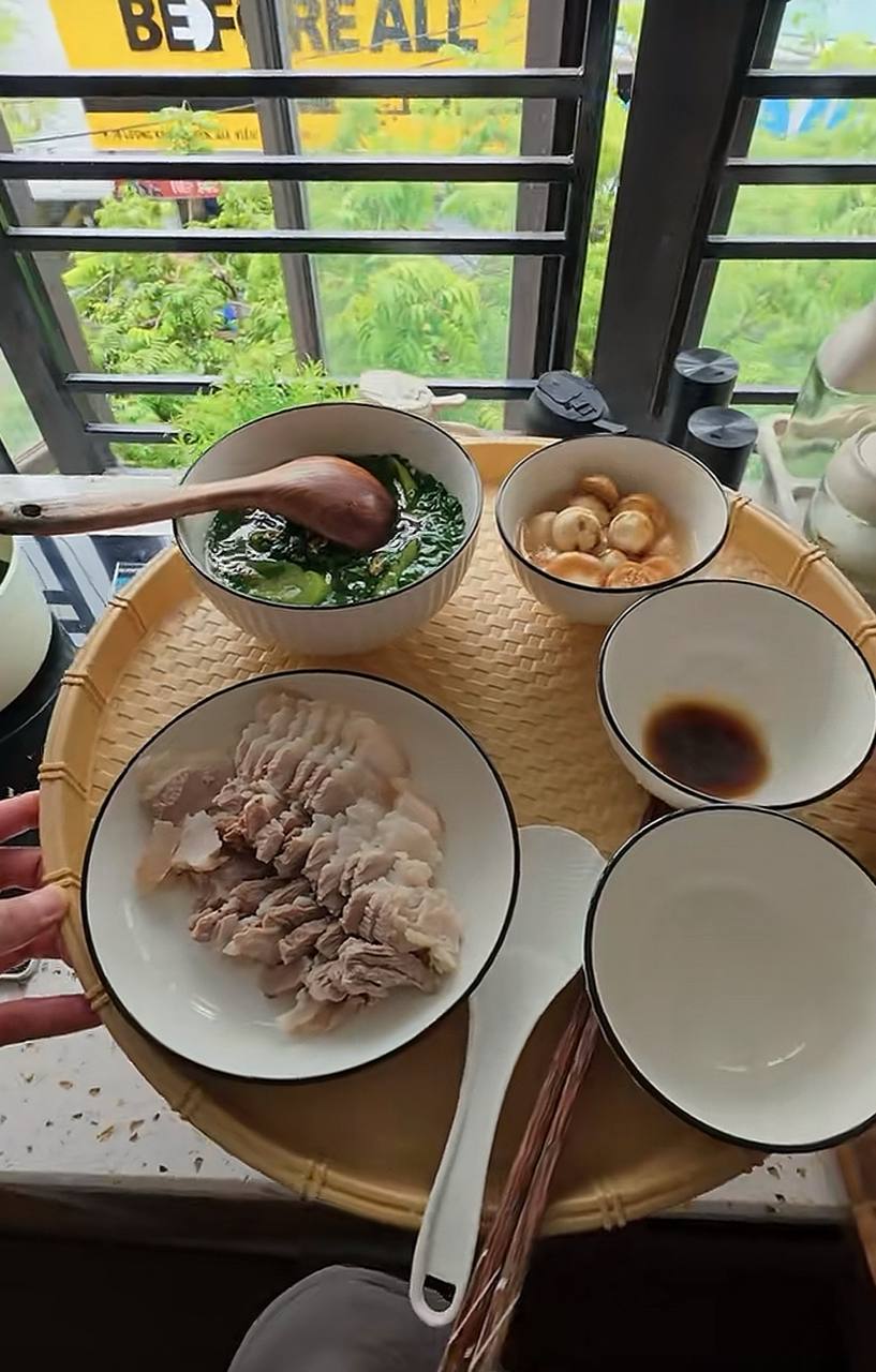 Chàng trai đi chợ 136.000 đồng nấu trọn mâm cơm: Mỗi tháng chỉ dành 3 triệu tiền ăn nhưng cách chi tiêu mới đáng học hỏi