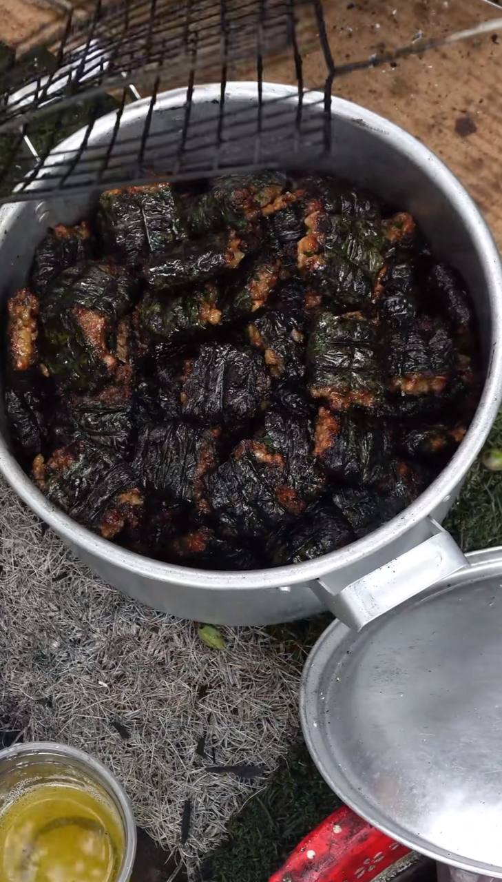 Chả lá xương sông ngon không kém so với chả lá lốt. Ảnh: Sơn Nè