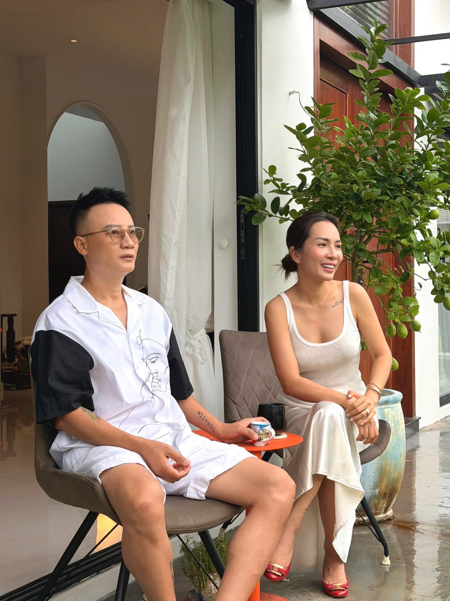 Ca sĩ Hoàng Bách và vợ - cựu người mẫu Thanh Thảo