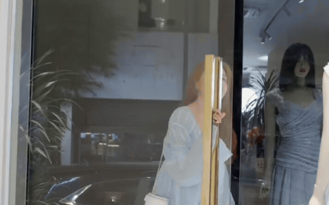 Thuỷ Tiên xuất hiện trong buổi fitting trang phục cho sự kiện sắp tới